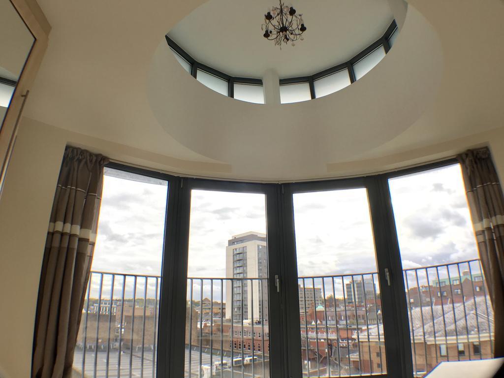 Luxurious Providence Apartment Maidenhead Eksteriør billede